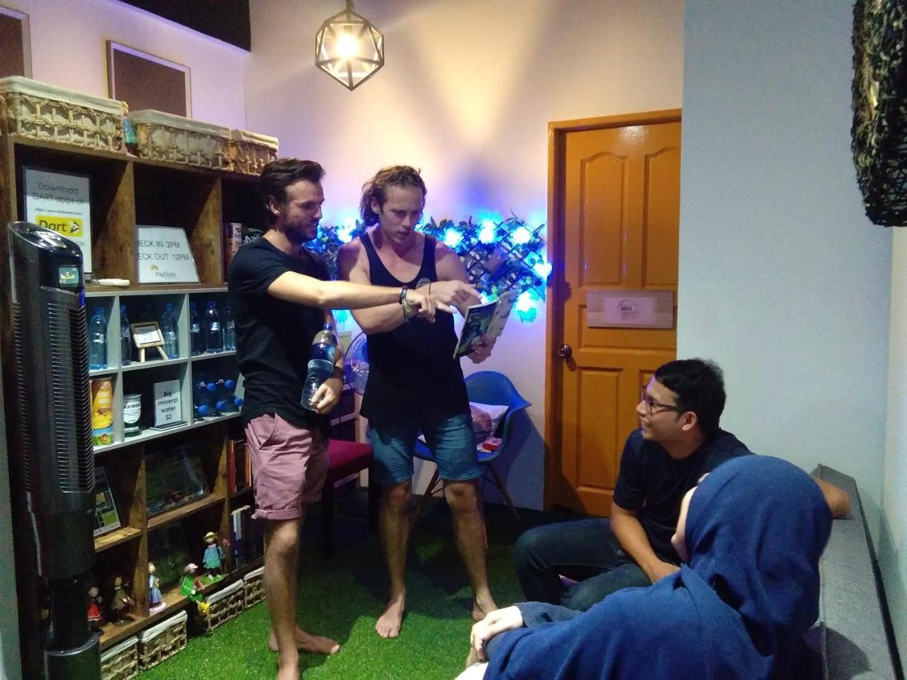 Co.Living Hostel Bandar Seri Begawan Exteriér fotografie